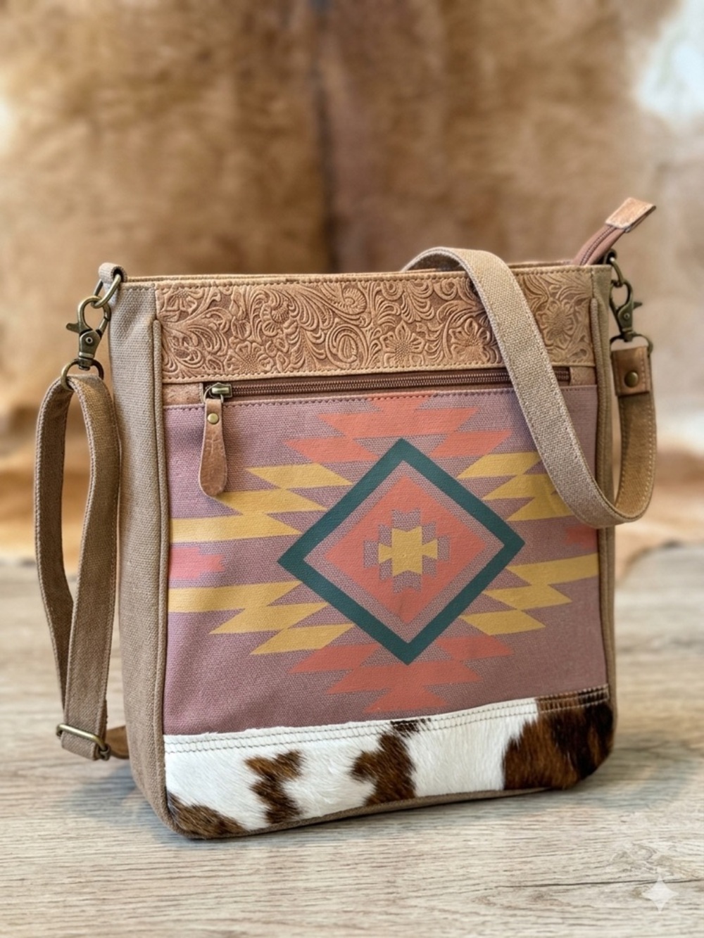 NWOT Trailblazer Aztec + Cowhide Shoulder Bag